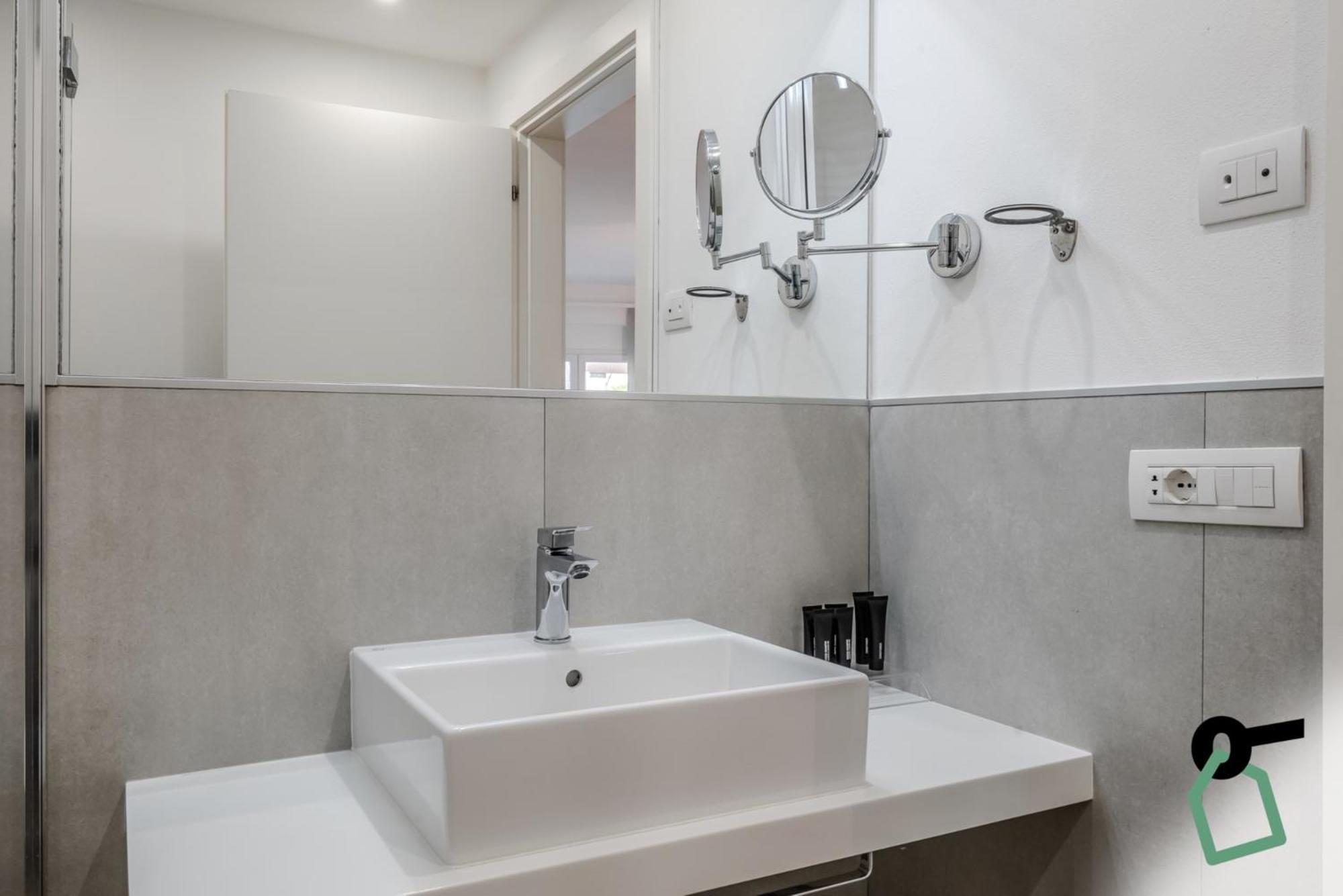 Hotiday Room Collection - Tirrenia Buitenkant foto
