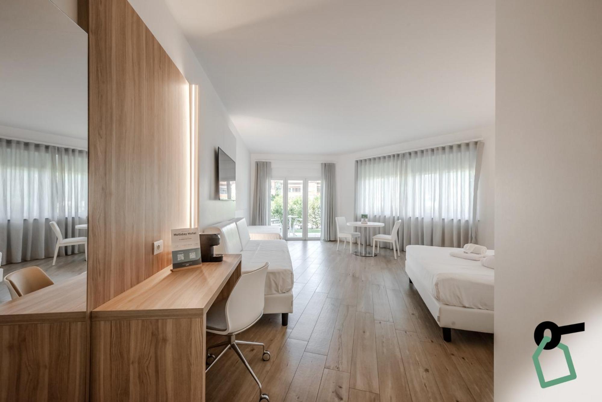 Hotiday Room Collection - Tirrenia Buitenkant foto