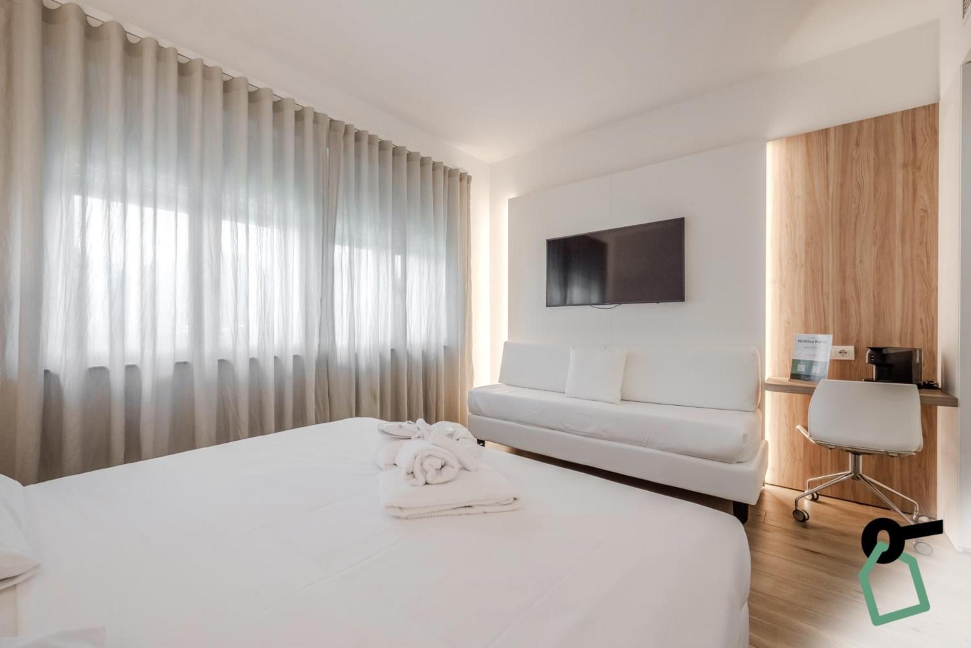 Hotiday Room Collection - Tirrenia Buitenkant foto