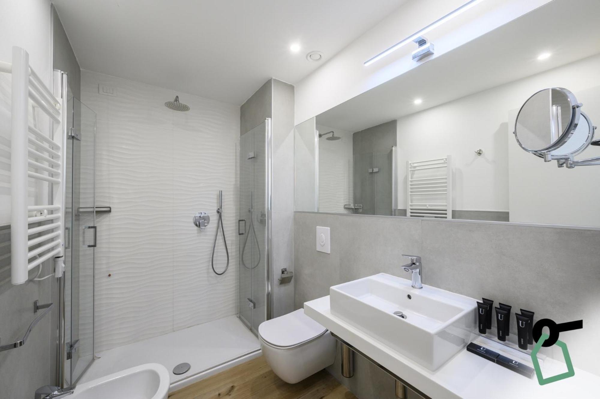 Hotiday Room Collection - Tirrenia Buitenkant foto